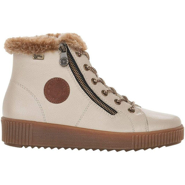 Mustang snowboots off sales white